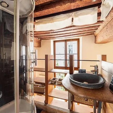 Frühstückspension Le Marais - Private 3br House With Terrace Paris