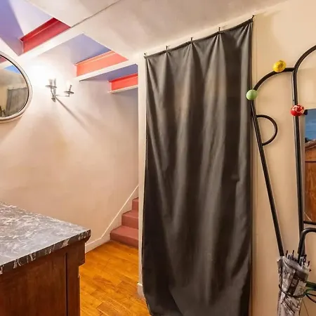 Le Marais - Private 3br House With Terrace Nocleg ze śniadaniem